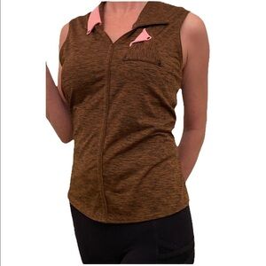 EUC Designer Jamie Sadock sleeveless golf shirt, Size M